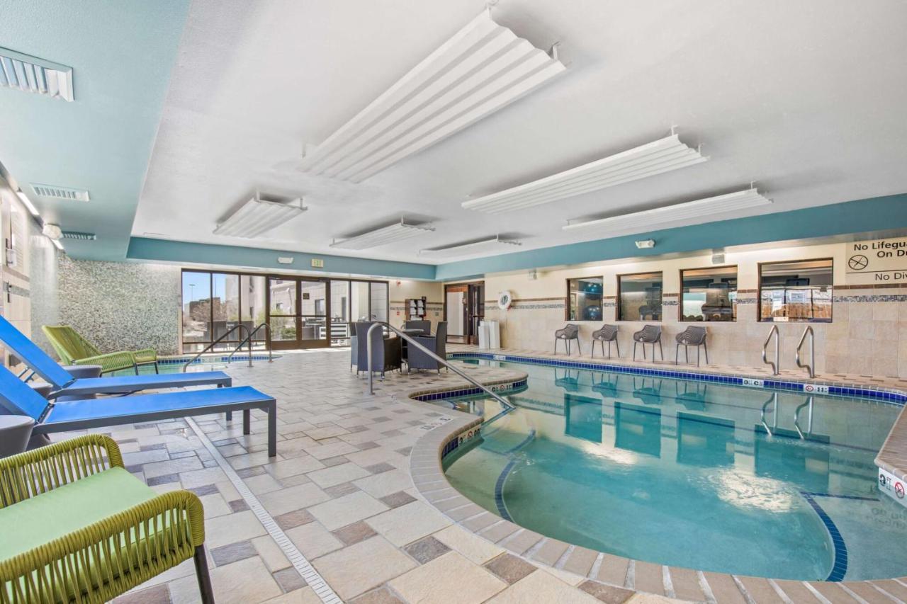 Hampton Inn & Suites Greeley Buitenkant foto