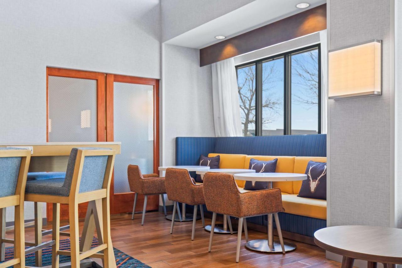 Hampton Inn & Suites Greeley Buitenkant foto